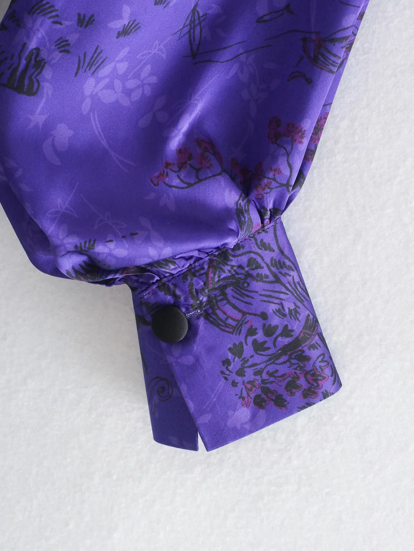 High-collared Lace-up Floral Mini Dresses